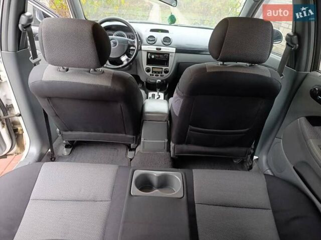 Білий Шевроле Лачетті, об'ємом двигуна 1.8 л та пробігом 173 тис. км за 4500 $, фото 7 на Automoto.ua