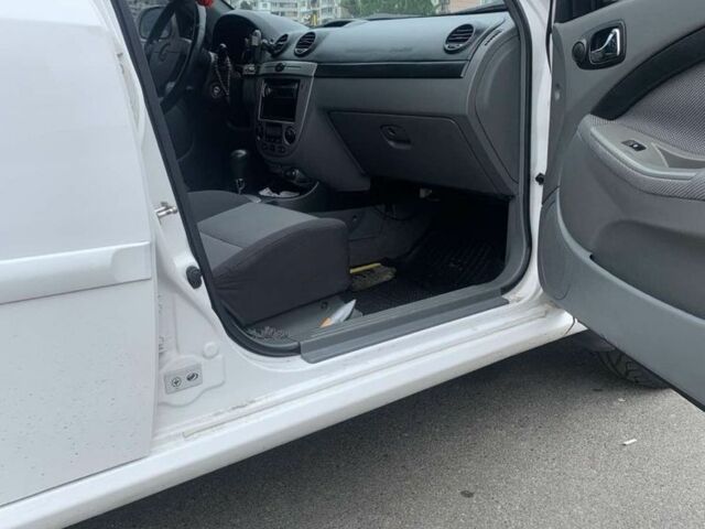 Білий Шевроле Лачетті, об'ємом двигуна 1.8 л та пробігом 206 тис. км за 4200 $, фото 8 на Automoto.ua