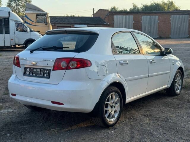 Белый Шевроле Лачетти, объемом двигателя 0 л и пробегом 180 тыс. км за 5450 $, фото 8 на Automoto.ua