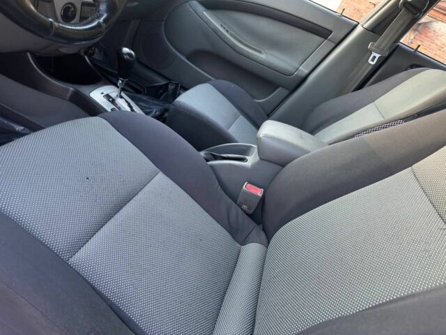 Белый Шевроле Лачетти, объемом двигателя 0 л и пробегом 180 тыс. км за 5450 $, фото 12 на Automoto.ua