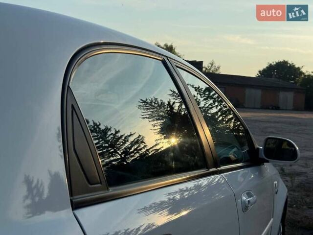 Белый Шевроле Лачетти, объемом двигателя 1.8 л и пробегом 180 тыс. км за 5450 $, фото 20 на Automoto.ua