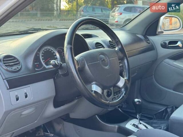 Белый Шевроле Лачетти, объемом двигателя 1.8 л и пробегом 180 тыс. км за 5450 $, фото 37 на Automoto.ua