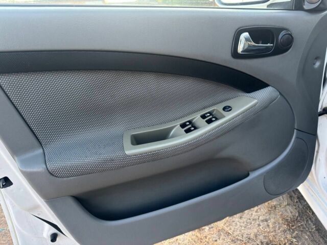 Белый Шевроле Лачетти, объемом двигателя 0 л и пробегом 180 тыс. км за 5450 $, фото 10 на Automoto.ua