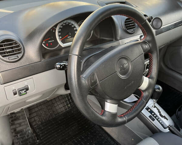 Белый Шевроле Лачетти, объемом двигателя 1.8 л и пробегом 161 тыс. км за 4999 $, фото 1 на Automoto.ua