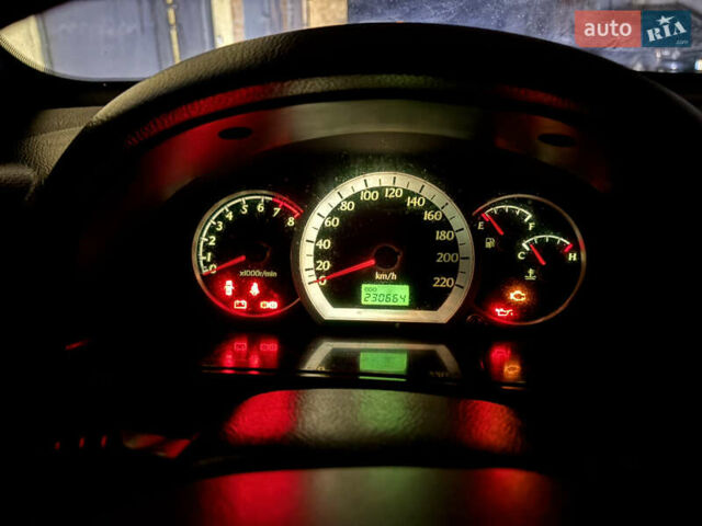 Белый Шевроле Лачетти, объемом двигателя 1.6 л и пробегом 230 тыс. км за 4000 $, фото 14 на Automoto.ua