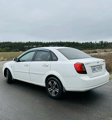 Белый Шевроле Лачетти, объемом двигателя 1.8 л и пробегом 270 тыс. км за 3625 $, фото 18 на Automoto.ua