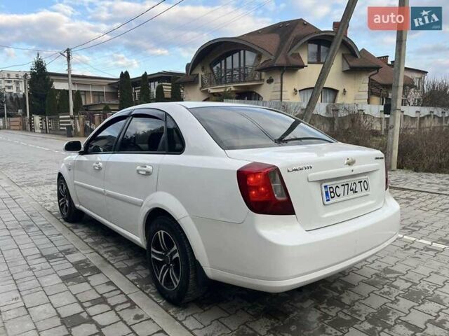 Белый Шевроле Лачетти, объемом двигателя 1.8 л и пробегом 270 тыс. км за 4300 $, фото 13 на Automoto.ua