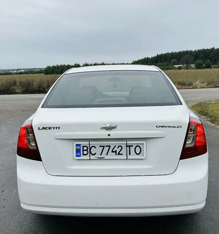 Белый Шевроле Лачетти, объемом двигателя 1.8 л и пробегом 270 тыс. км за 3625 $, фото 17 на Automoto.ua