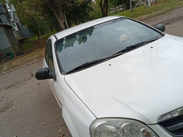Белый Шевроле Лачетти, объемом двигателя 0 л и пробегом 484 тыс. км за 3500 $, фото 2 на Automoto.ua
