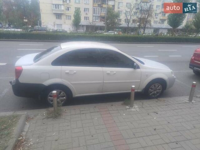 Белый Шевроле Лачетти, объемом двигателя 1.6 л и пробегом 260 тыс. км за 2700 $, фото 8 на Automoto.ua
