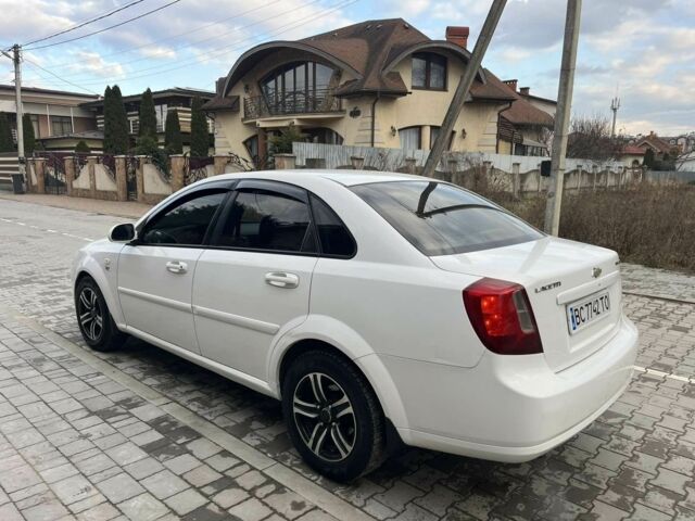 Білий Шевроле Лачетті, об'ємом двигуна 0 л та пробігом 250 тис. км за 3807 $, фото 3 на Automoto.ua