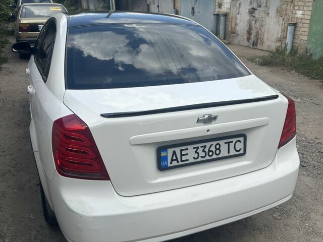Белый Шевроле Лачетти, объемом двигателя 1.6 л и пробегом 211 тыс. км за 4800 $, фото 15 на Automoto.ua