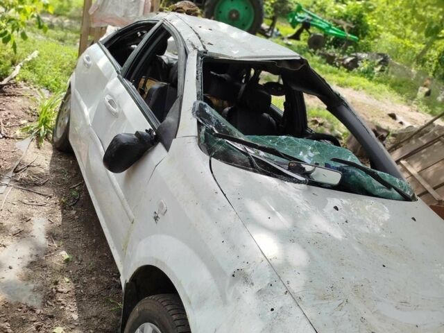 Белый Шевроле Лачетти, объемом двигателя 1.6 л и пробегом 196 тыс. км за 1300 $, фото 1 на Automoto.ua