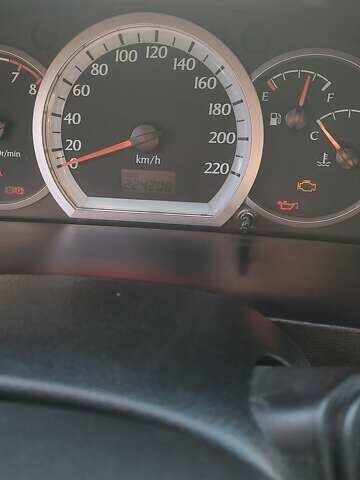 Белый Шевроле Лачетти, объемом двигателя 1.8 л и пробегом 225 тыс. км за 3500 $, фото 13 на Automoto.ua