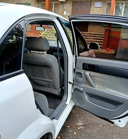 Білий Шевроле Лачетті, об'ємом двигуна 1.6 л та пробігом 0 тис. км за 4850 $, фото 3 на Automoto.ua