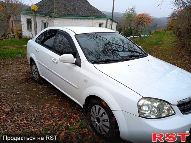 Белый Шевроле Лачетти, объемом двигателя 1.8 л и пробегом 356 тыс. км за 3600 $, фото 4 на Automoto.ua