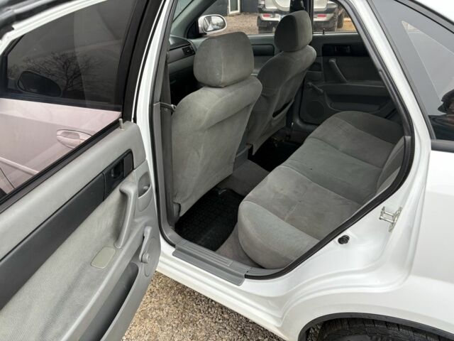 Белый Шевроле Лачетти, объемом двигателя 1.6 л и пробегом 160 тыс. км за 3700 $, фото 7 на Automoto.ua