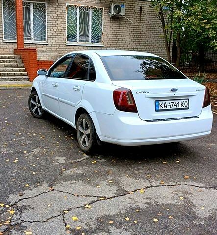 Білий Шевроле Лачетті, об'ємом двигуна 1.6 л та пробігом 0 тис. км за 4850 $, фото 1 на Automoto.ua