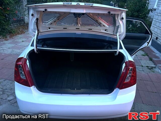 Білий Шевроле Лачетті, об'ємом двигуна 1.6 л та пробігом 173 тис. км за 4300 $, фото 7 на Automoto.ua