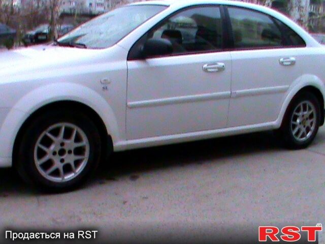 Білий Шевроле Лачетті, об'ємом двигуна 1.6 л та пробігом 200 тис. км за 4098 $, фото 10 на Automoto.ua