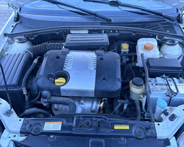 Белый Шевроле Лачетти, объемом двигателя 1.8 л и пробегом 155 тыс. км за 5000 $, фото 32 на Automoto.ua