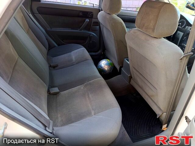 Білий Шевроле Лачетті, об'ємом двигуна 1.6 л та пробігом 173 тис. км за 4300 $, фото 4 на Automoto.ua