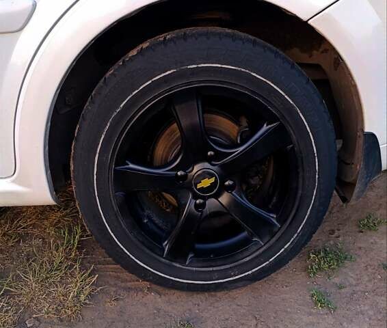 Білий Шевроле Лачетті, об'ємом двигуна 1.6 л та пробігом 192 тис. км за 4750 $, фото 8 на Automoto.ua