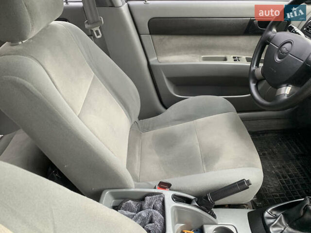 Белый Шевроле Лачетти, объемом двигателя 1.6 л и пробегом 124 тыс. км за 5900 $, фото 17 на Automoto.ua