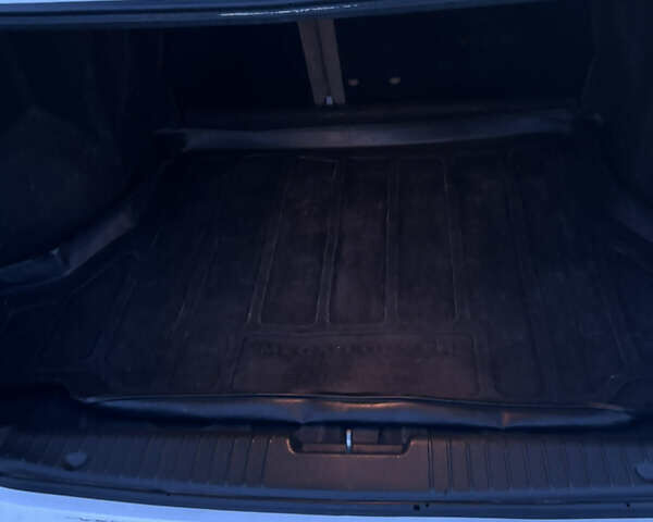 Белый Шевроле Лачетти, объемом двигателя 1.8 л и пробегом 155 тыс. км за 5000 $, фото 20 на Automoto.ua