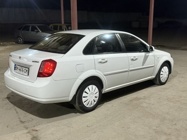 Белый Шевроле Лачетти, объемом двигателя 1.5 л и пробегом 199 тыс. км за 2950 $, фото 3 на Automoto.ua