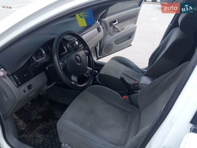 Білий Шевроле Лачетті, об'ємом двигуна 1.5 л та пробігом 187 тис. км за 380 $, фото 12 на Automoto.ua