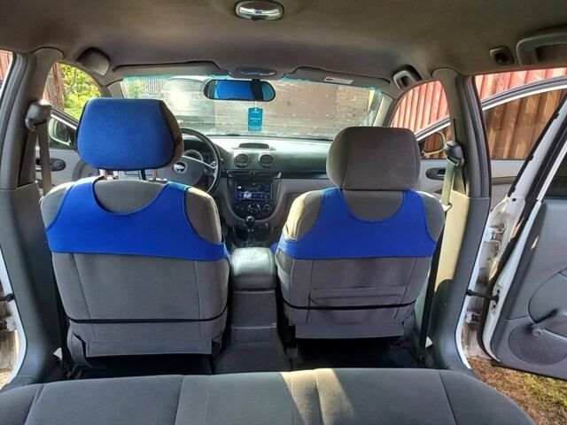 Белый Шевроле Лачетти, объемом двигателя 0 л и пробегом 186 тыс. км за 2799 $, фото 11 на Automoto.ua