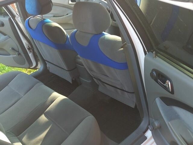 Белый Шевроле Лачетти, объемом двигателя 0 л и пробегом 186 тыс. км за 2799 $, фото 7 на Automoto.ua