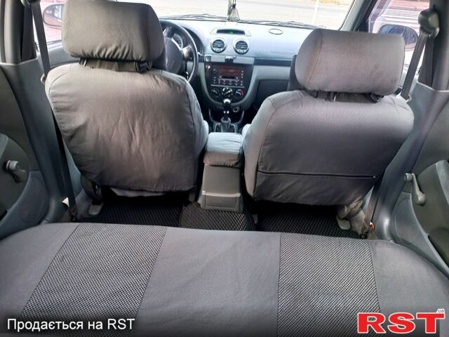 Бежевый Шевроле Лачетти, объемом двигателя 1.8 л и пробегом 230 тыс. км за 3400 $, фото 4 на Automoto.ua