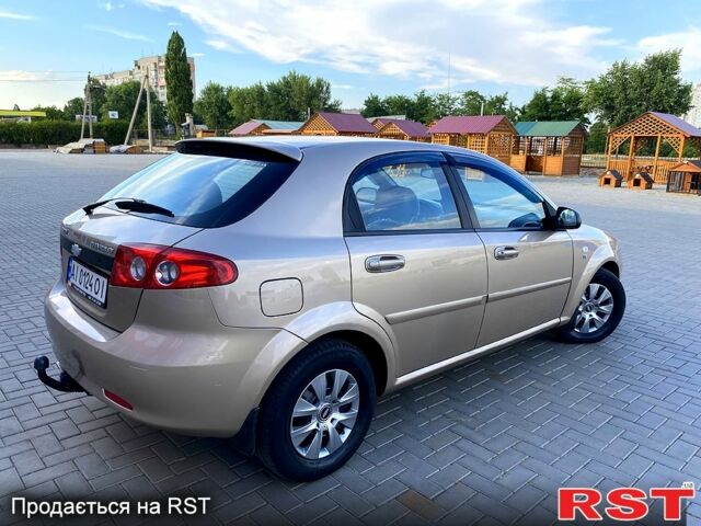 Бежевый Шевроле Лачетти, объемом двигателя 1.6 л и пробегом 270 тыс. км за 3900 $, фото 1 на Automoto.ua