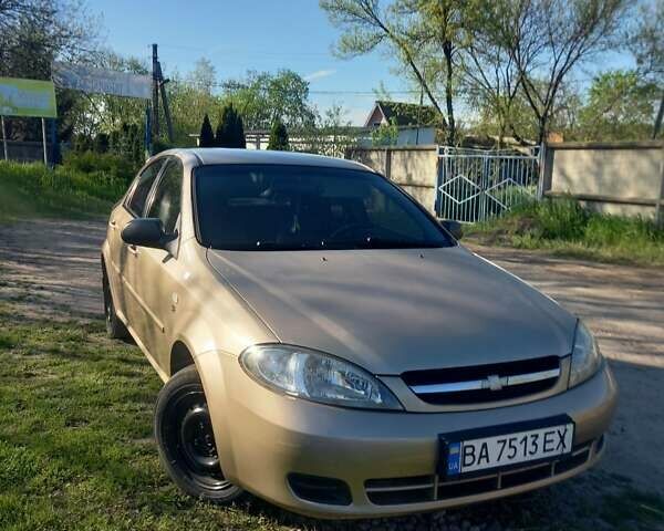 Бежевый Шевроле Лачетти, объемом двигателя 1.6 л и пробегом 354 тыс. км за 3800 $, фото 1 на Automoto.ua