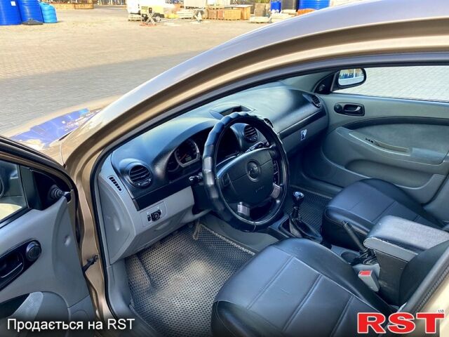 Бежевый Шевроле Лачетти, объемом двигателя 1.6 л и пробегом 270 тыс. км за 3900 $, фото 5 на Automoto.ua