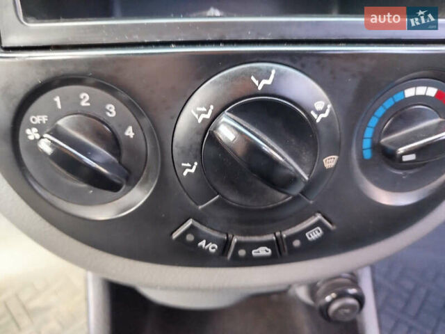Бежевый Шевроле Лачетти, объемом двигателя 1.6 л и пробегом 244 тыс. км за 4300 $, фото 11 на Automoto.ua