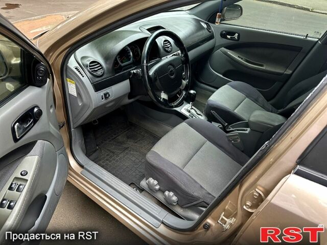 Бежевий Шевроле Лачетті, об'ємом двигуна 1.8 л та пробігом 0 тис. км за 3700 $, фото 4 на Automoto.ua