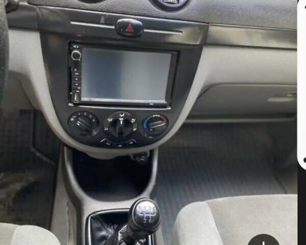 Бежевый Шевроле Лачетти, объемом двигателя 1.6 л и пробегом 200 тыс. км за 4400 $, фото 1 на Automoto.ua