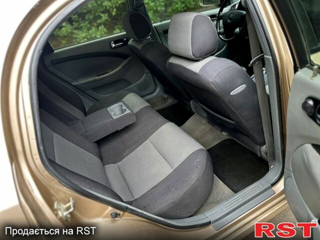 Бежевий Шевроле Лачетті, об'ємом двигуна 1.8 л та пробігом 0 тис. км за 3700 $, фото 6 на Automoto.ua