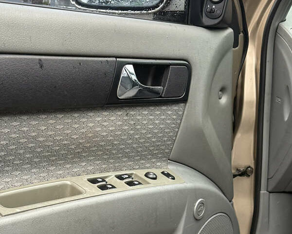 Бежевый Шевроле Лачетти, объемом двигателя 1.8 л и пробегом 166 тыс. км за 4200 $, фото 9 на Automoto.ua