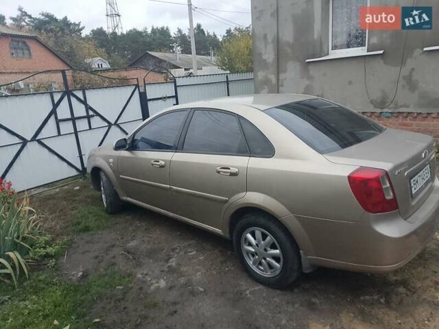 Бежевый Шевроле Лачетти, объемом двигателя 1.8 л и пробегом 315 тыс. км за 3700 $, фото 4 на Automoto.ua
