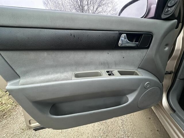 Бежевый Шевроле Лачетти, объемом двигателя 1.8 л и пробегом 288 тыс. км за 3300 $, фото 6 на Automoto.ua