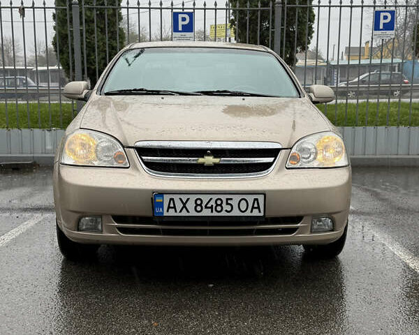 Бежевый Шевроле Лачетти, объемом двигателя 1.8 л и пробегом 166 тыс. км за 4200 $, фото 1 на Automoto.ua