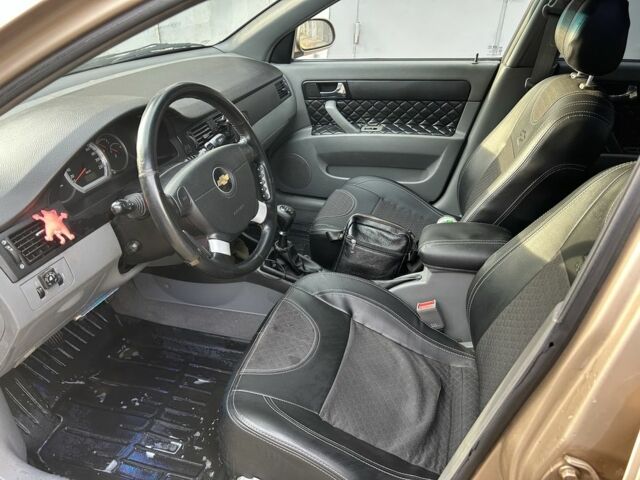 Бежевый Шевроле Лачетти, объемом двигателя 1.8 л и пробегом 81 тыс. км за 4001 $, фото 6 на Automoto.ua