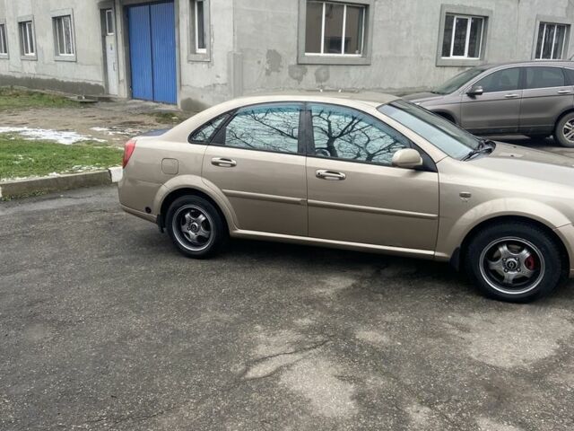 Бежевый Шевроле Лачетти, объемом двигателя 1.8 л и пробегом 235 тыс. км за 3900 $, фото 7 на Automoto.ua