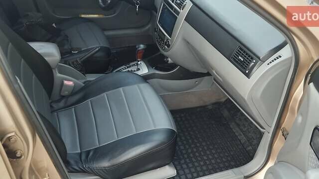 Бежевый Шевроле Лачетти, объемом двигателя 1.8 л и пробегом 257 тыс. км за 4100 $, фото 11 на Automoto.ua