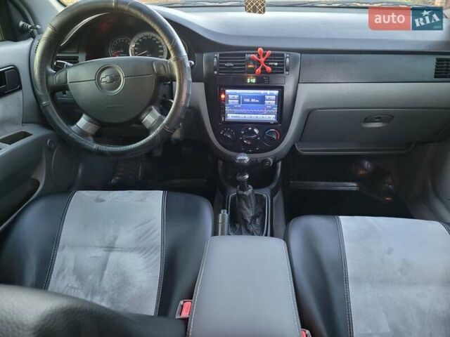 Бежевый Шевроле Лачетти, объемом двигателя 1.6 л и пробегом 195 тыс. км за 3300 $, фото 6 на Automoto.ua