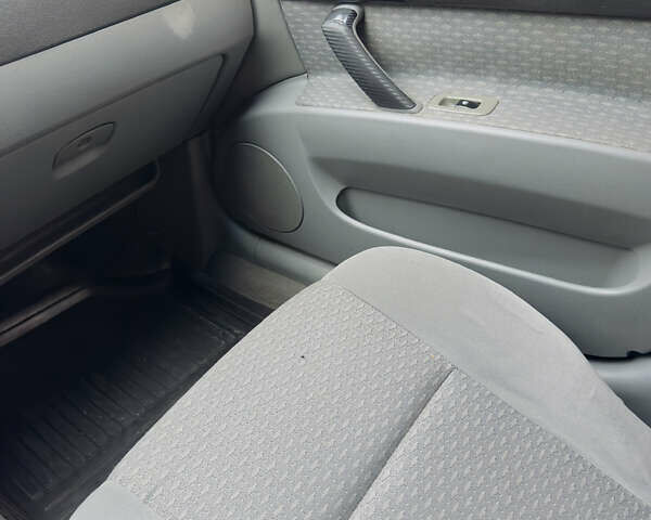 Бежевый Шевроле Лачетти, объемом двигателя 1.8 л и пробегом 184 тыс. км за 3999 $, фото 11 на Automoto.ua